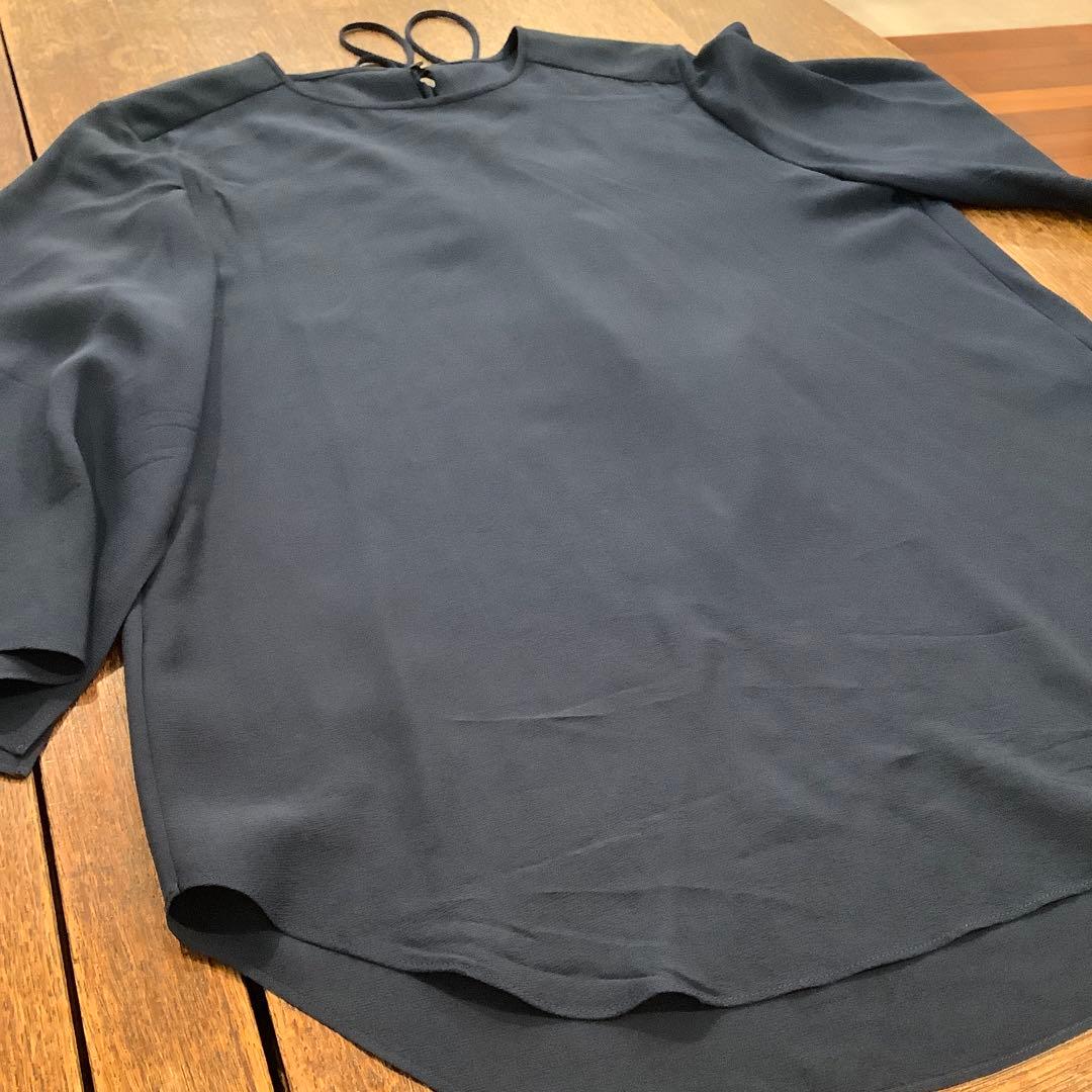 MIKAKO NAKAMURA ネイビーシルクブラウス　銀座和光　サイズ38