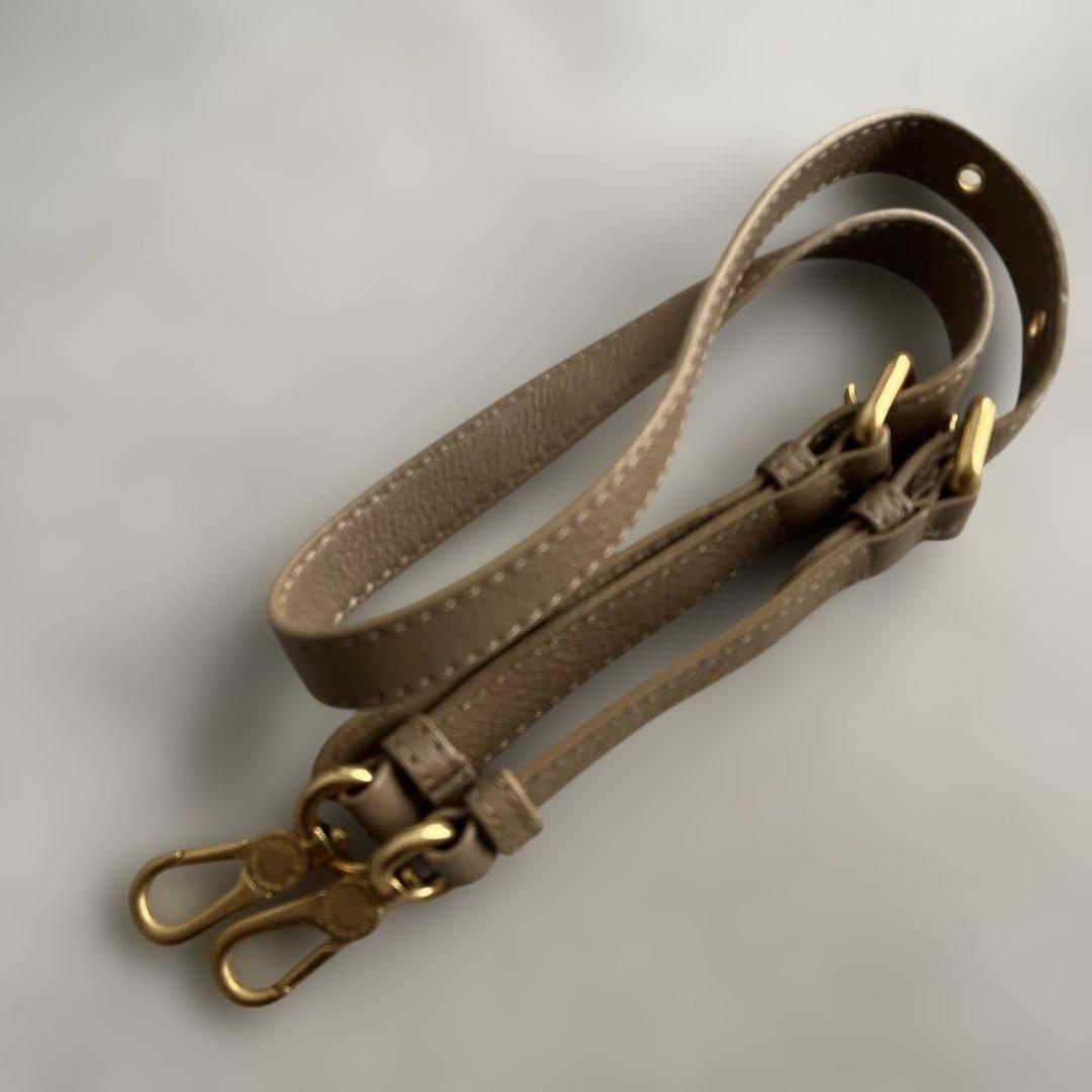 c*円様 MARC BY JACOBS ベージュ　バッグ