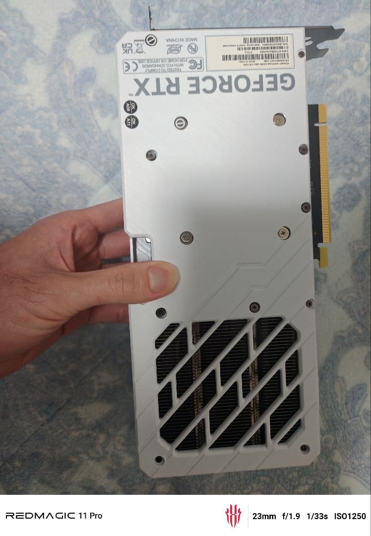 nvidia PALIT GeForce RTX 4060Ti 8GB 白