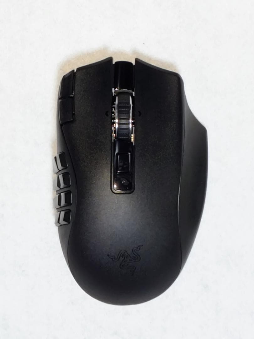 Razer Naga V2 HyperSpeed ゲーミングマウス