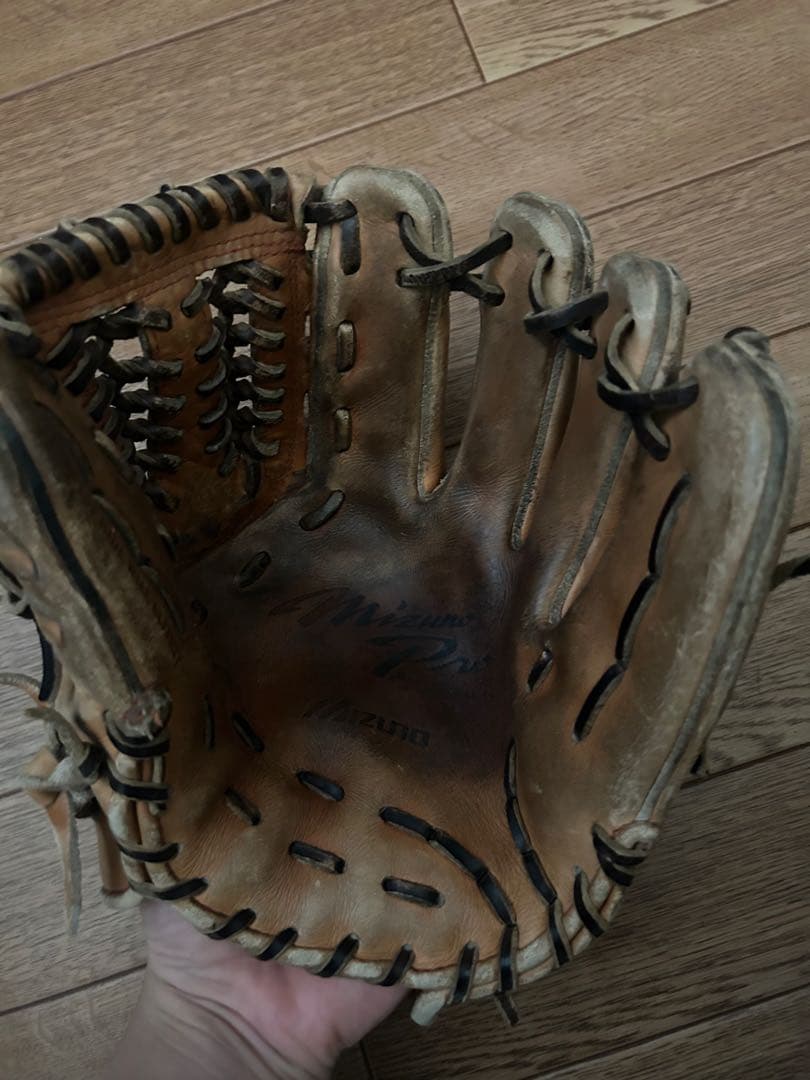 Mizuno プロモデル ベージュグローブ