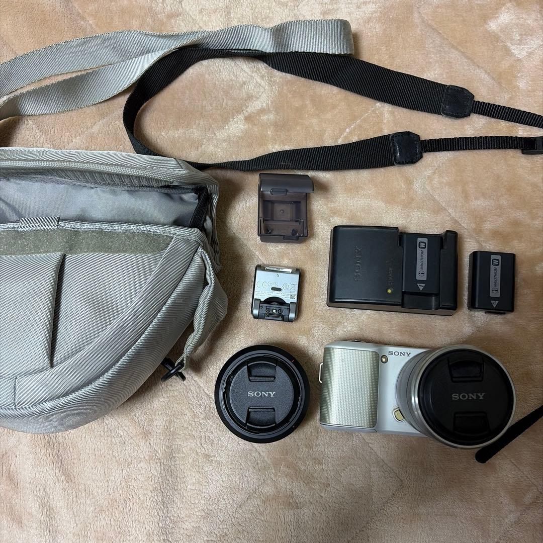 Sony NEX-3 ミラーレスカメラ E 18-55mm Wレンズ　フラッシュ