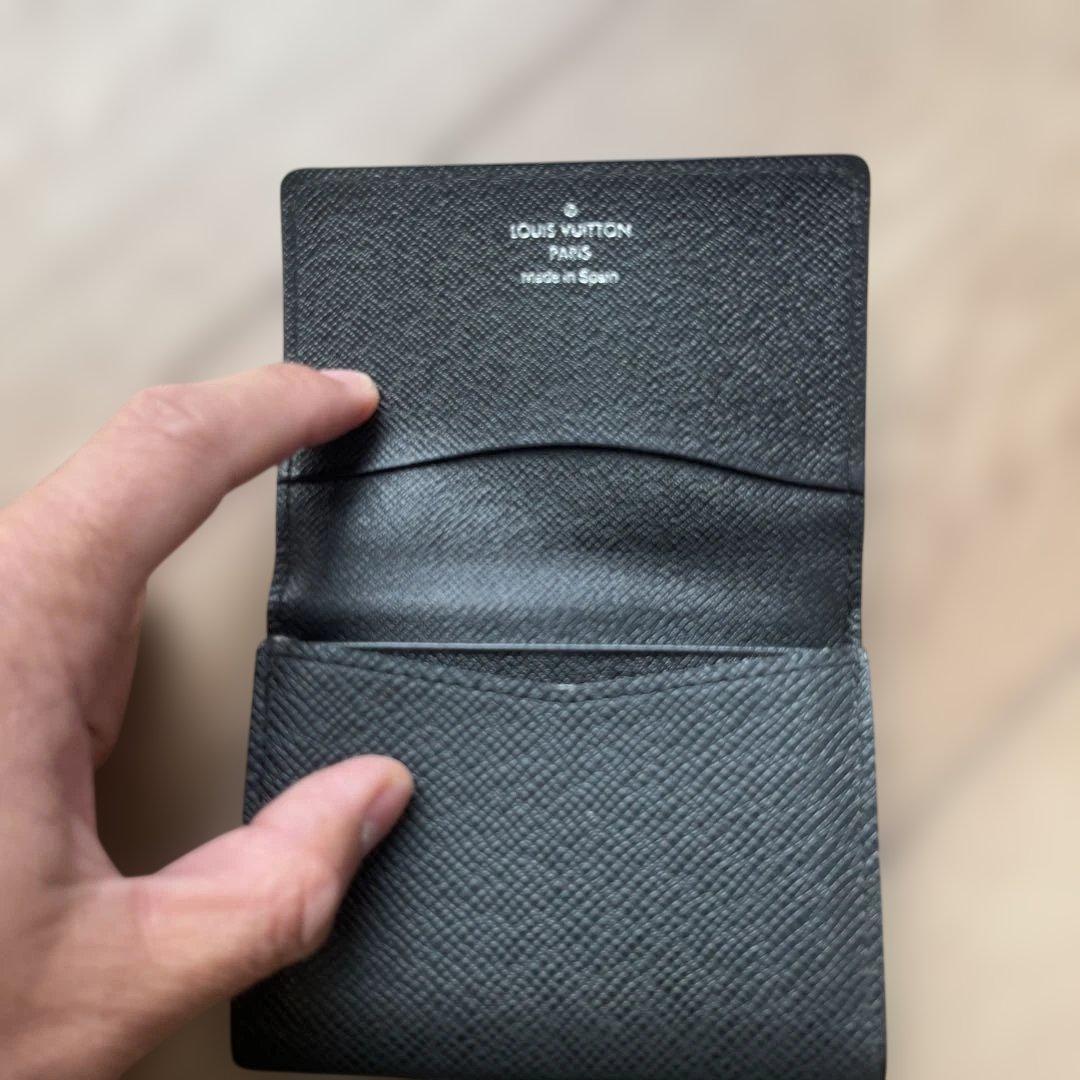 ルイビトン　タイガ　名刺入れ