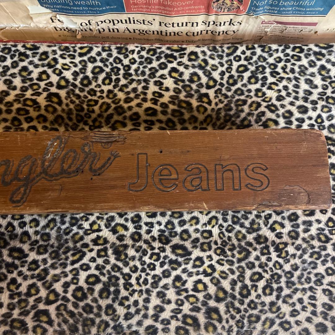 非売品アンティーク　Wrangler 木製ディスプレイブロック