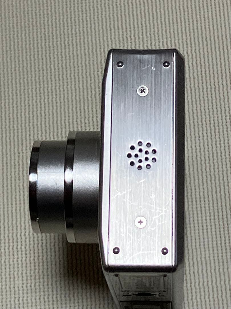 Canon IXY Digital 95 IS 本体と付属品