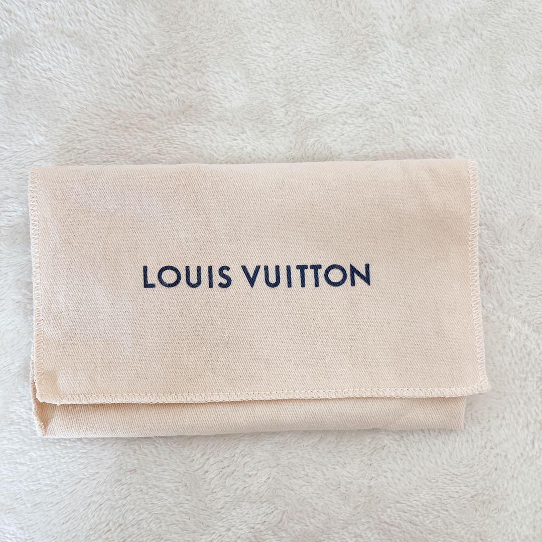 Louis Vuitton　ルイヴィトン　iPhone12/12Proケース