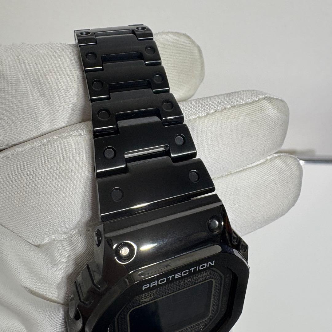 美品 G-SHOCK フルメタル タフソーラー GMW-B5000GD-1JF