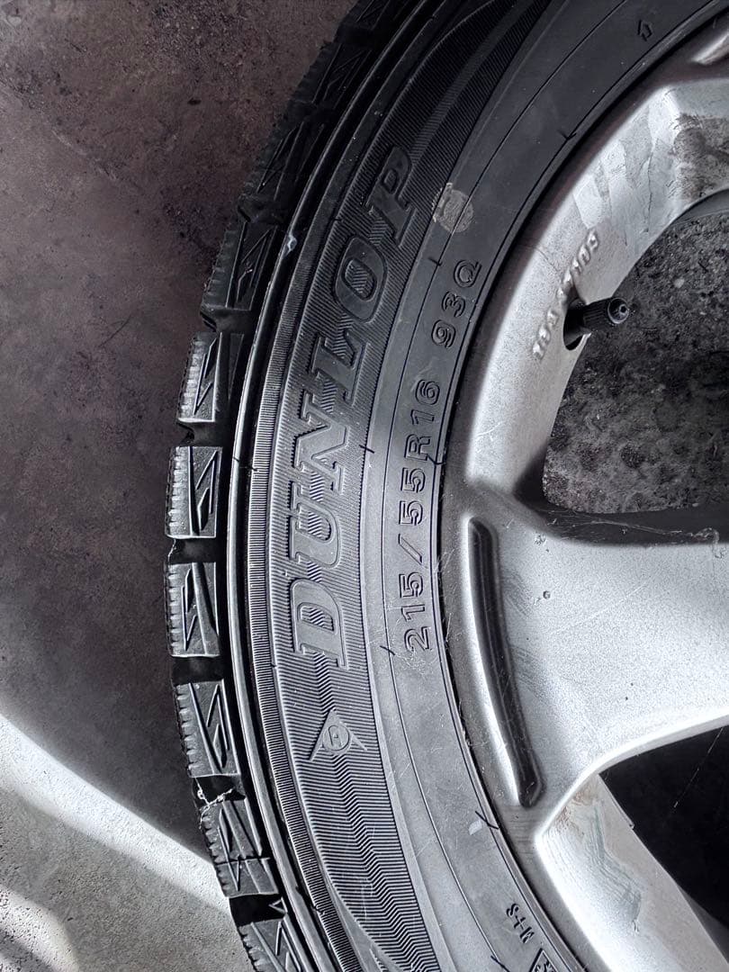 T*T様 215/55r16 スタッドレス　ワーゲンゴルフ