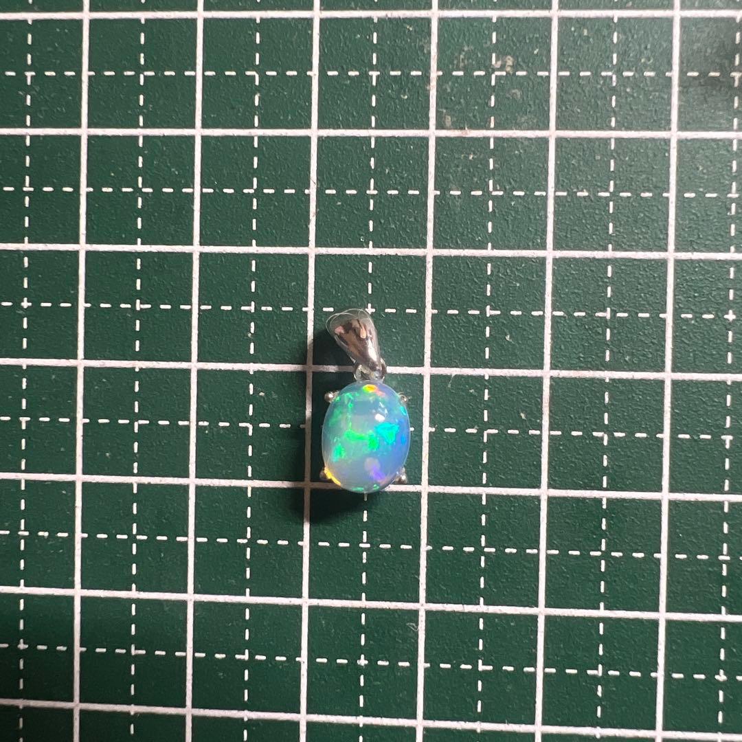 天然石　高品質　ウォーターオパール　ペンダントトップ　S925