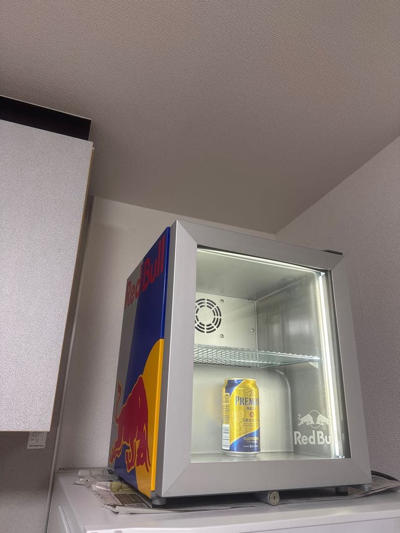 ジャンクRed Bull Branded Cooler SM R600a