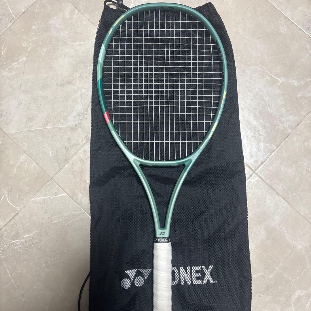 YONEX PERCEPT 100D ラケットとケース