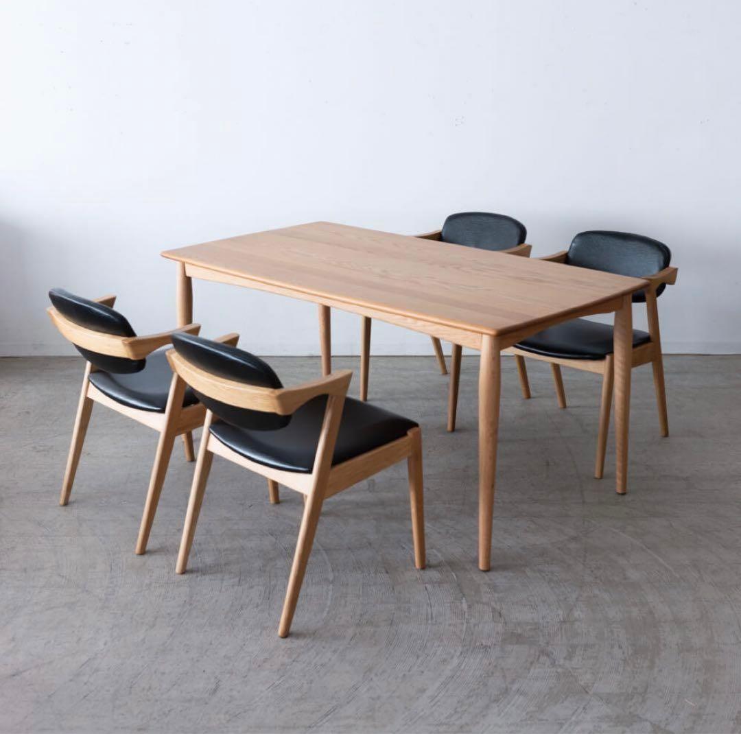 セミアーム　チェア 黒 合成皮革 オーク材