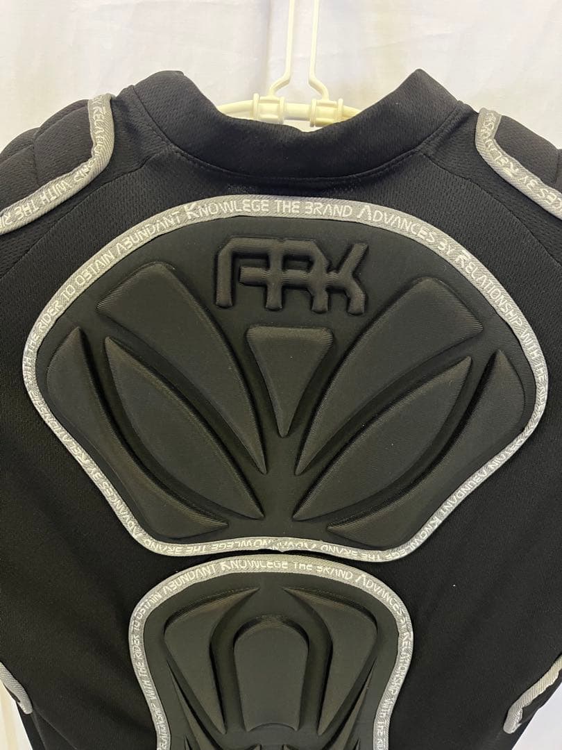 ARK 3LF DEFENDER プロテクター XL バイク スノーボード