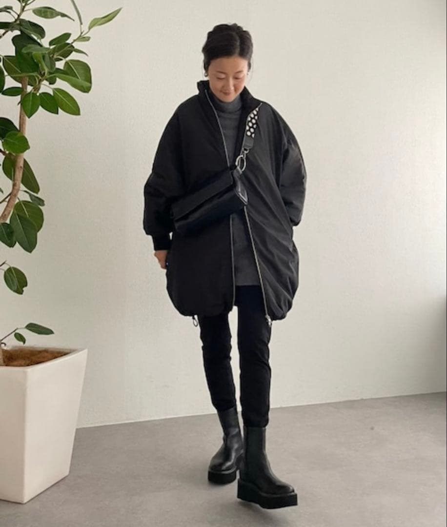 BEARDSLEY ビアズリー ショルダーベルト　ドット　ブラック