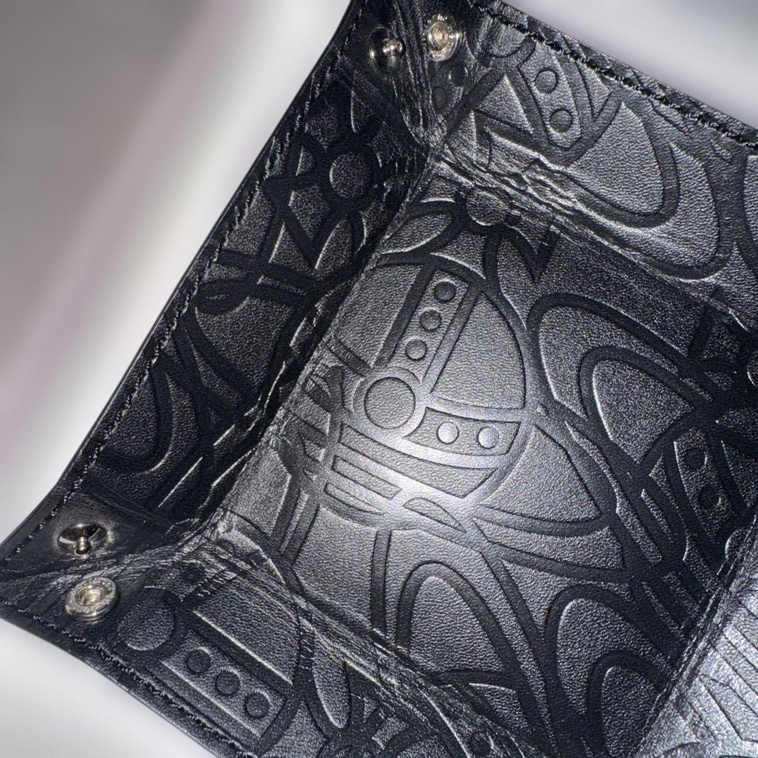 ヴィヴィアン　レザー　小物入れ