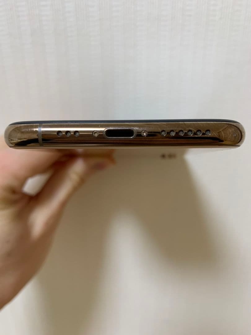 iPhone Xs Gold 256 GB docomo SIMフリー