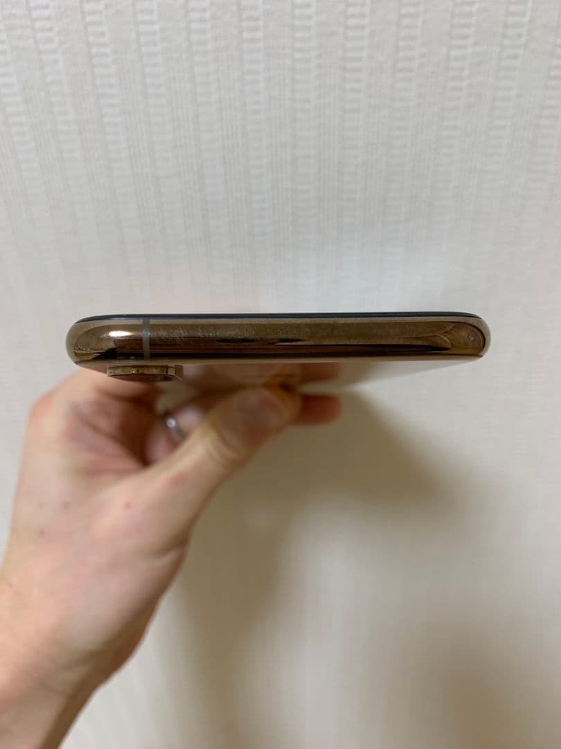 iPhone Xs Gold 256 GB docomo SIMフリー