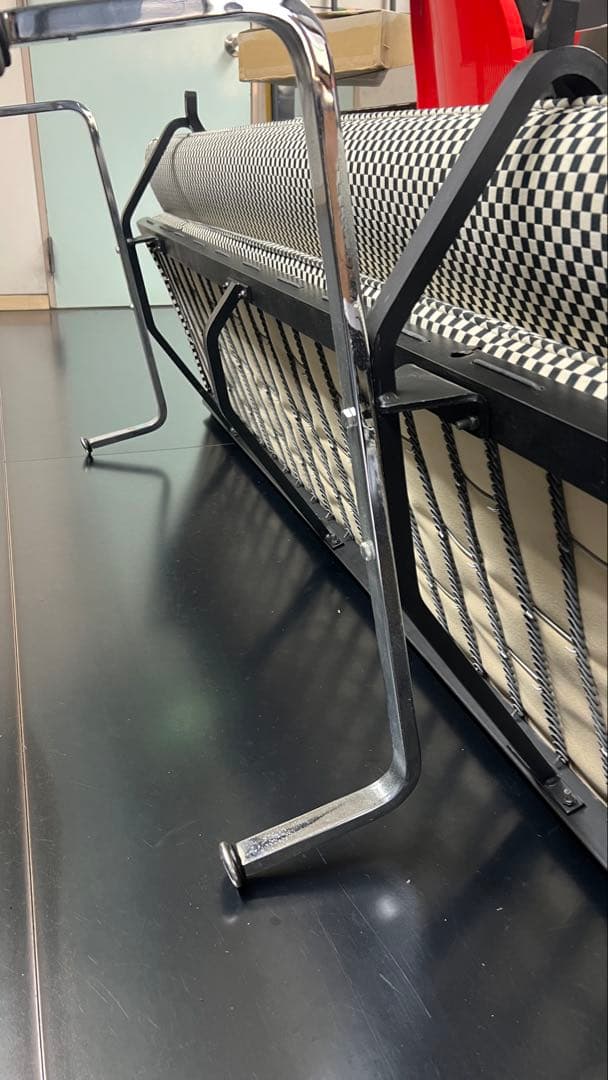 引越しの為、お安くしました。2/10まで。ハーマンミラーコンパクトソファー