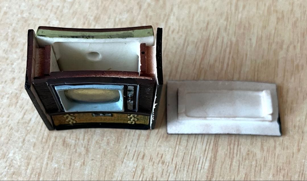 ミニチュア　骨董品　陶器　食器　デパート　レア　貴重　レトロ　リーメント　箸置き