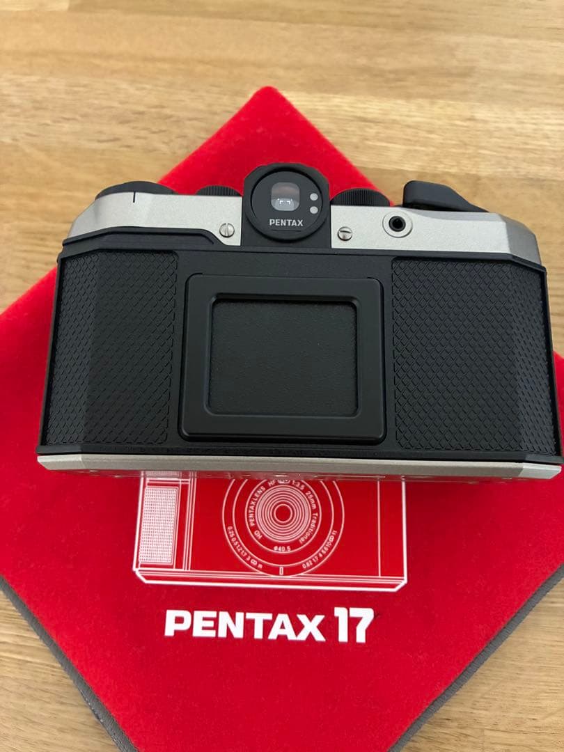 pentax17 レンズカバー装着済み　付属品多数