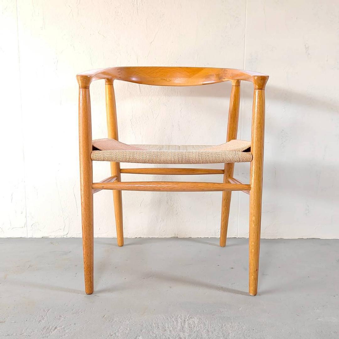 ①無印良品 オーク材 ペーパーコード アームチェア