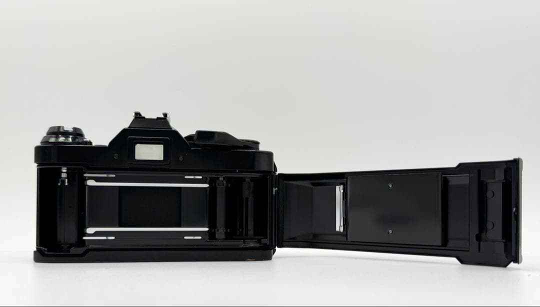 【完動品】Canon AE-1 PROGRAM + FD 50mm F1.8