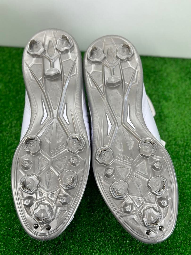 ✨大人気商品✨SSK 白スパイク 28cm