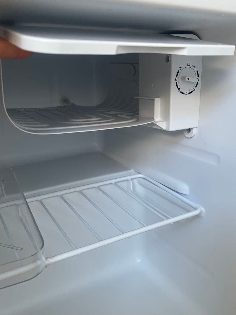 【美品 】小型冷蔵庫 46L REFAGE 2023年製YRZ-CO5L　1ドア