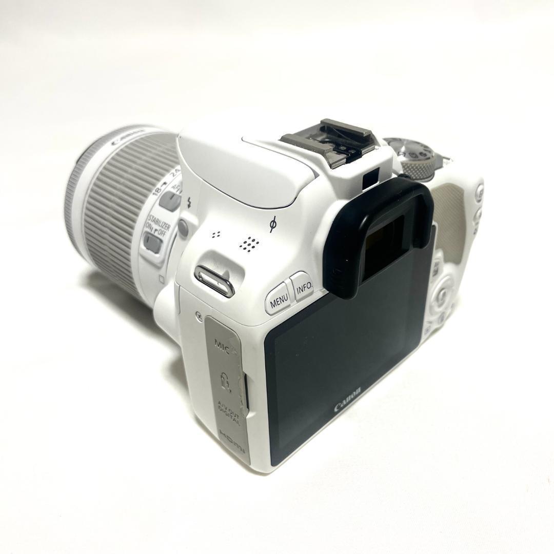 大人気のホワイト❣️ Canon EOS Kiss X7 手ブレ補正レンズ付属