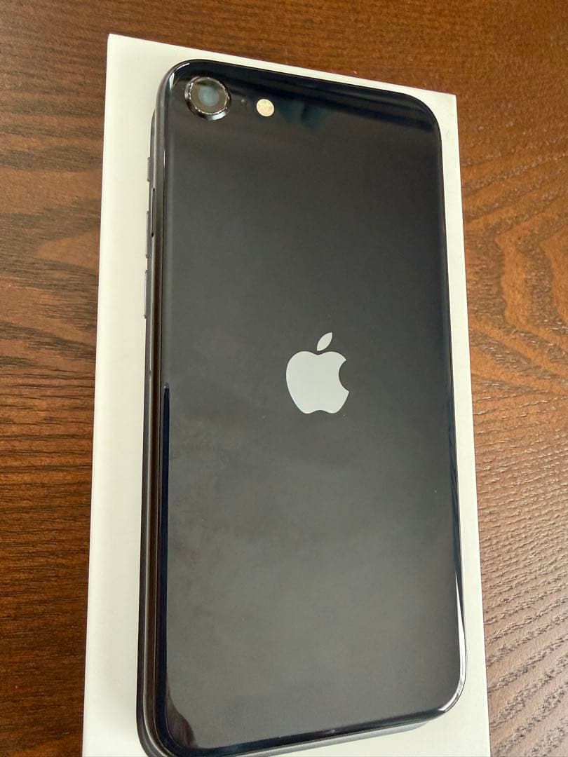 Apple iPhone SE第3世代 64GB バッテリー84％