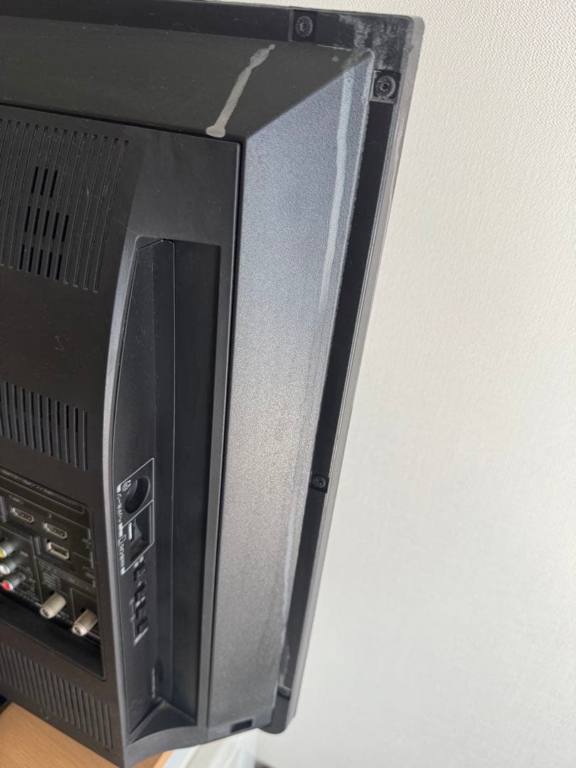 【中古品・キズあり】REGZAテレビ　32型