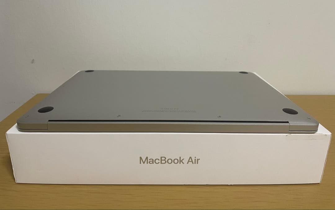 美品 MacBook Air 2020 バッテリー97%