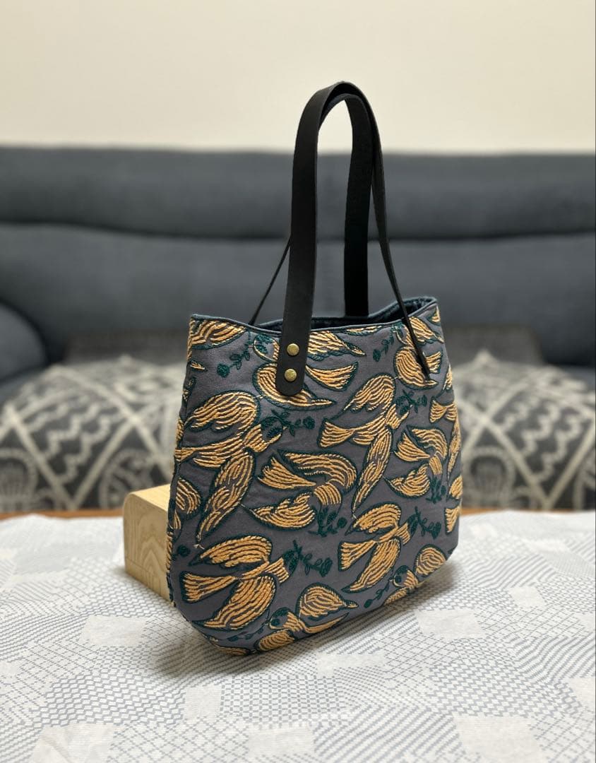 ああ 様 followingday コロりんトート(持ち手レザー)