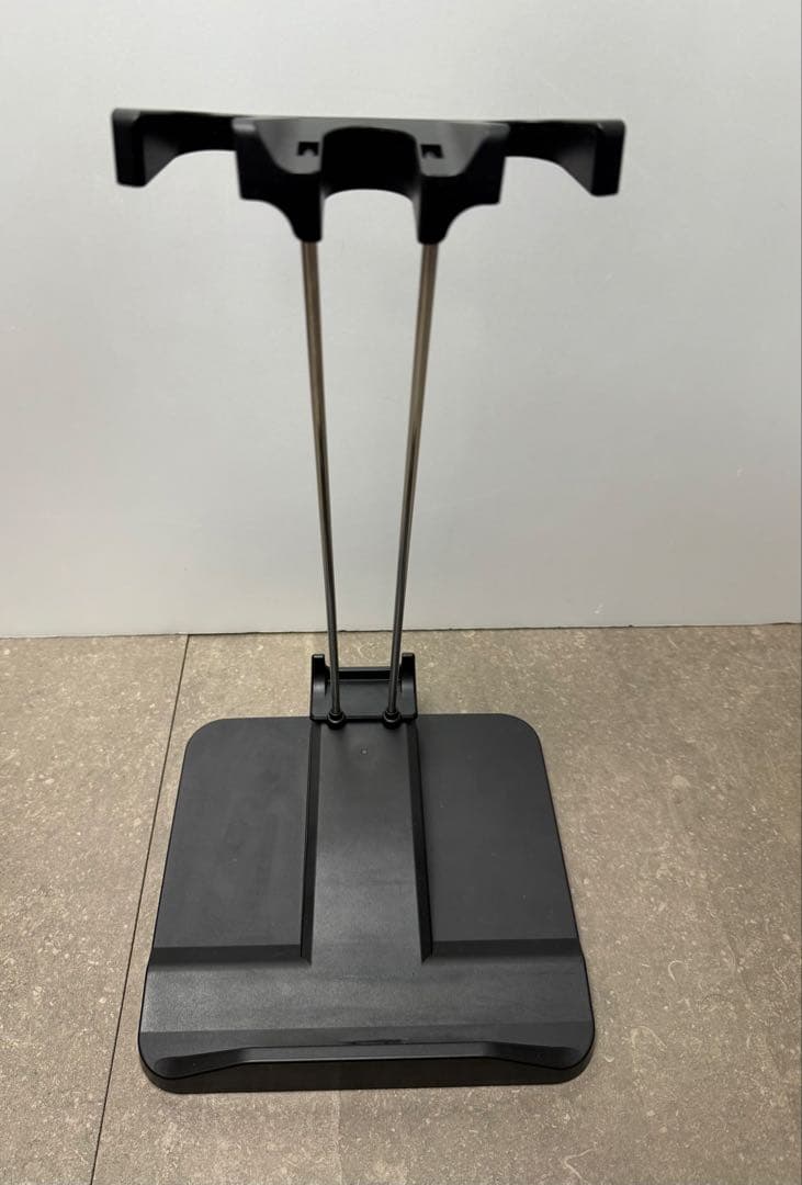 東芝◇コードレスクリーナー トルネオV◇シャイニーシルバー