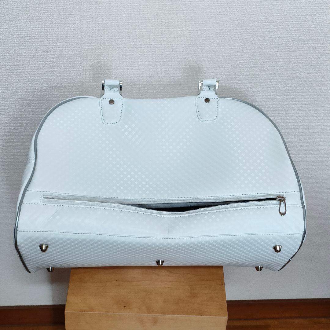 新品未使用XXIO ゴルフバッグ・スポーツバッグショルダー付 レディースホワイト