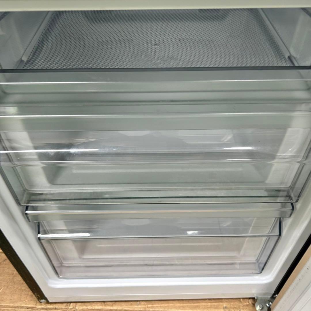 727 ハイアール　冷蔵庫　2020年製　小型　一人暮らし　シルバーカラー　単身