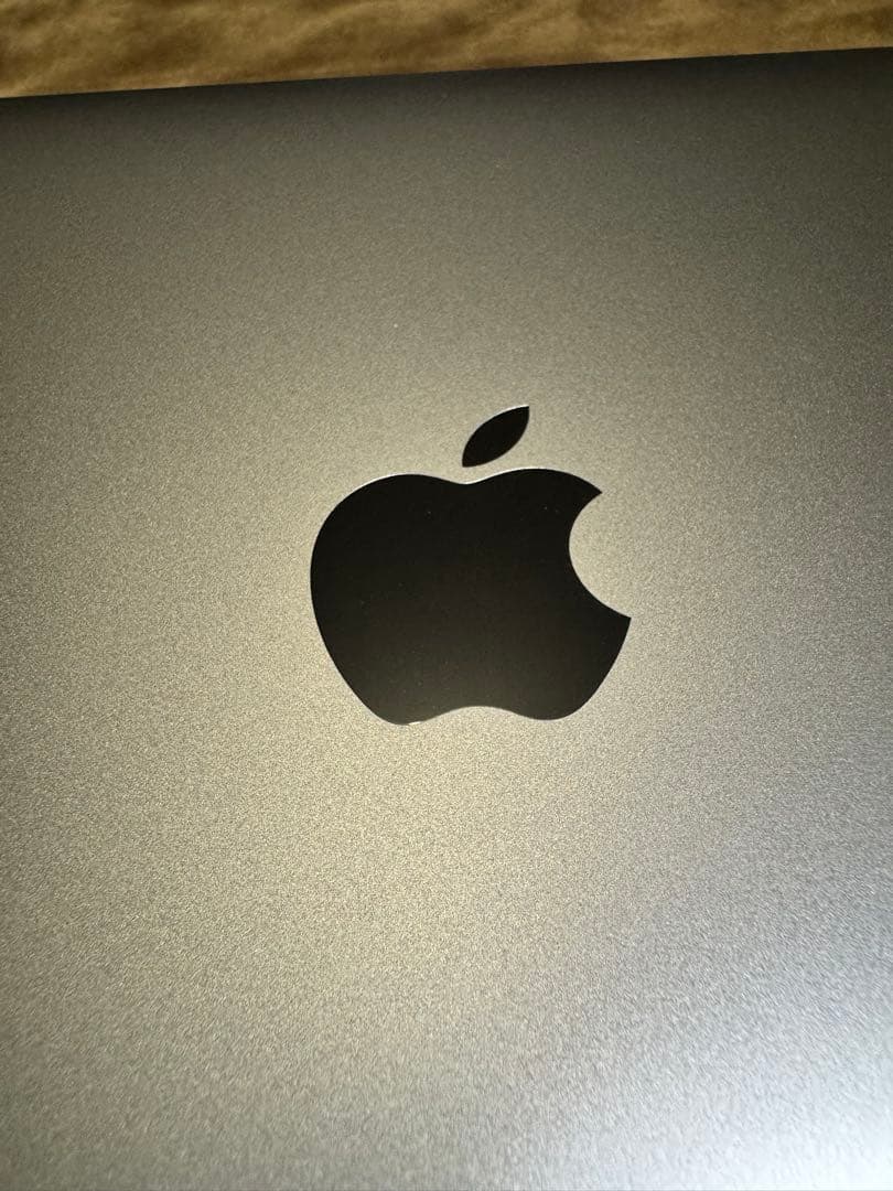 【本日限定　他でも出品】Apple MacBook M1 16GB 2TB