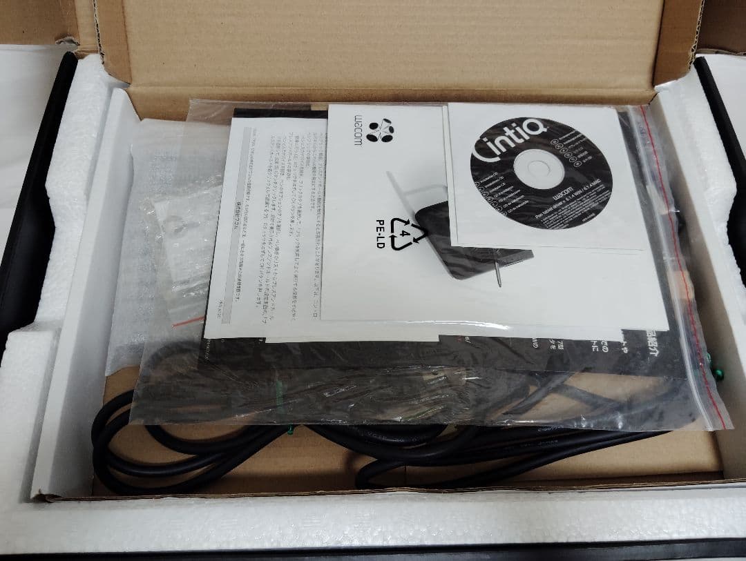 Wacom Cintiq 12WX 液晶ペンタブレット本体