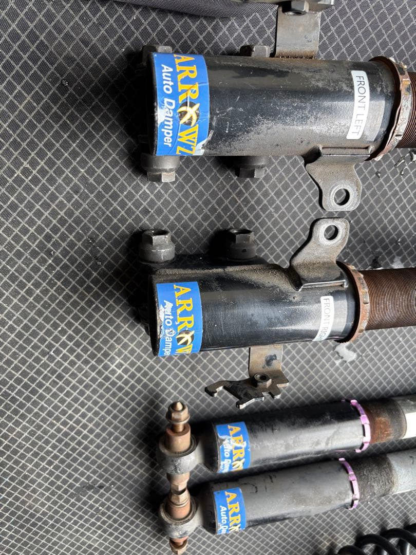 サスペンションキット ZVW30 ARROWZ