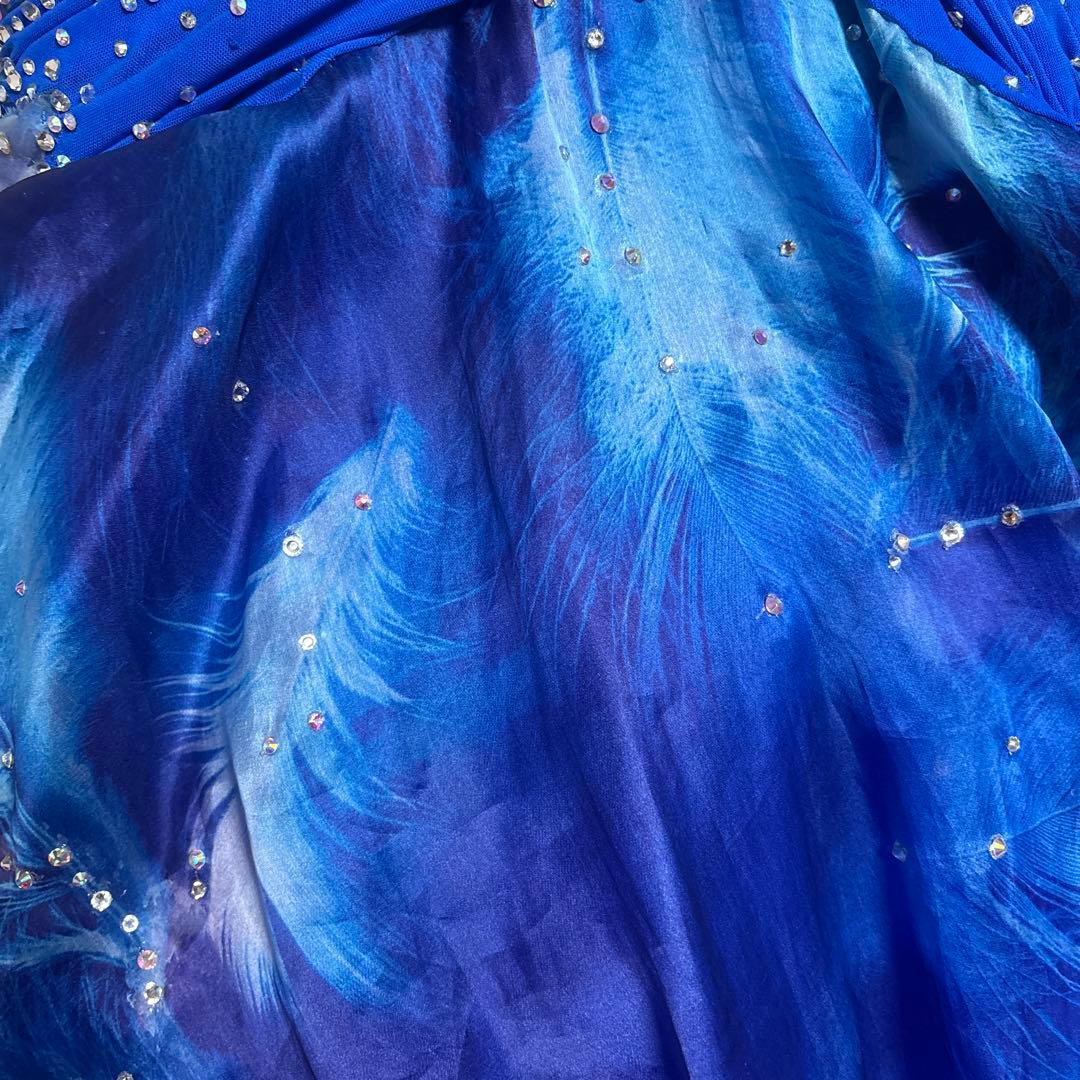 社交ダンス用青と金のドレス