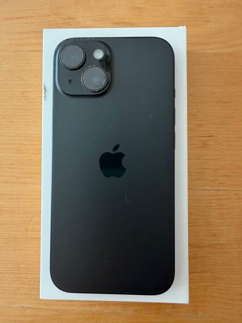 Apple iPhone 15 ブラック 本体 箱付き　256GB