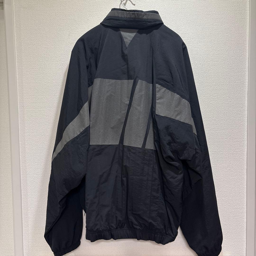 CAHLUMN recycle nylon track jacketのみ