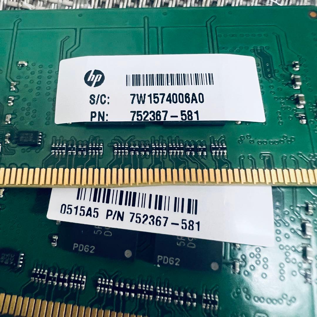 メモリ4GB x8(Total 32GB)