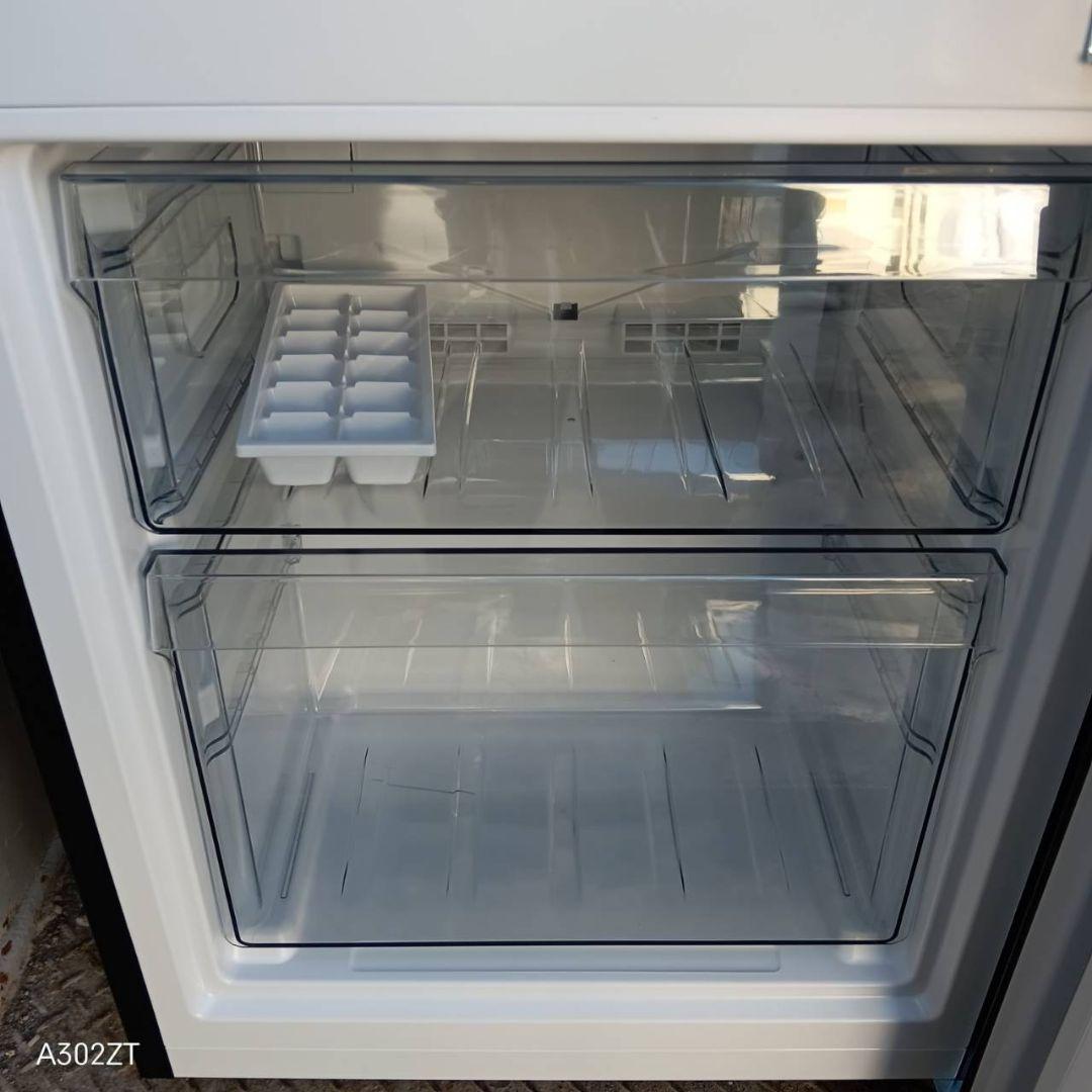 送料設置無料　ツインバード　最新モデル冷蔵庫　121L