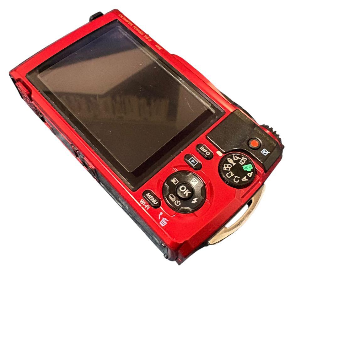 OLYMPUS オリンパス　TG5 防水カメラ　充電器付き