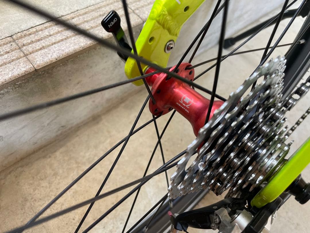 美品☆DAHON ダホン ミニベロ 折りたたみ 20インチ 軽量カスタム 輪行に