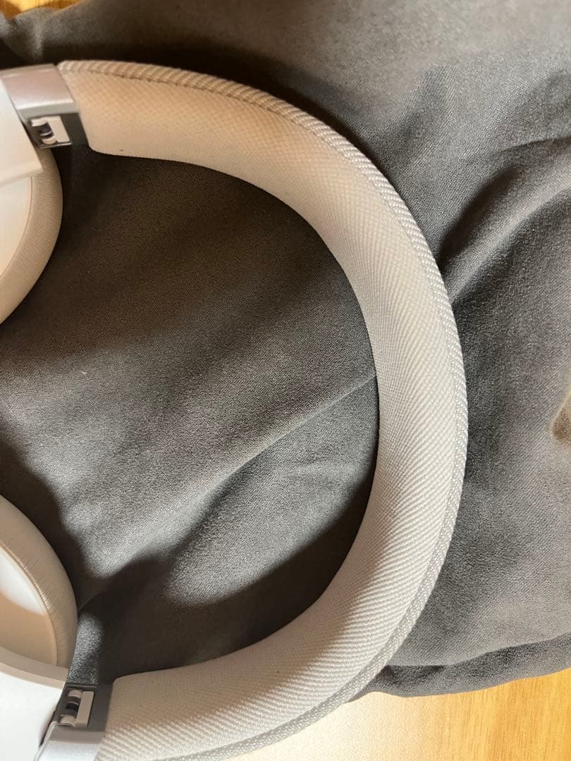 JBL Live 770NC ワイヤレスヘッドホン ホワイト