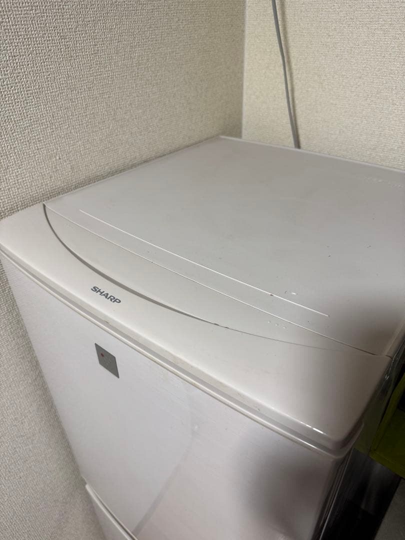 SHARP冷蔵庫　単身・2人用137L SJ-PD14B-C