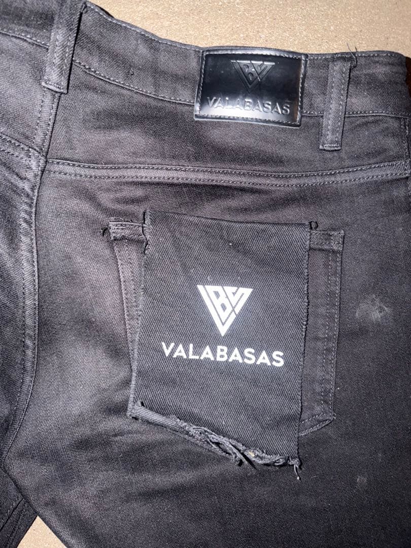 VALABASAS 黒 フレアデニム size30
