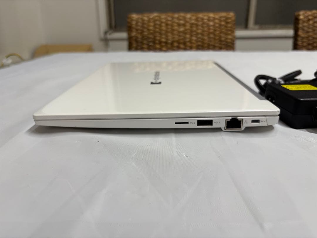 【美品】Dynabook GZ/HPW i7 11世代 16GB/256GB 白